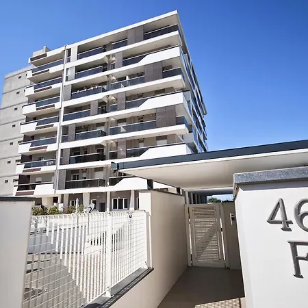 Isabelle House Apartment *