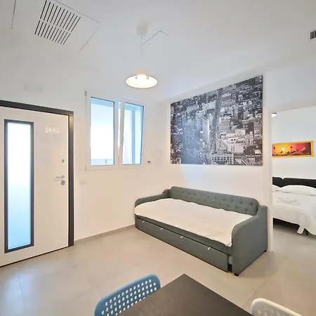Apartment Isabelle House Bari