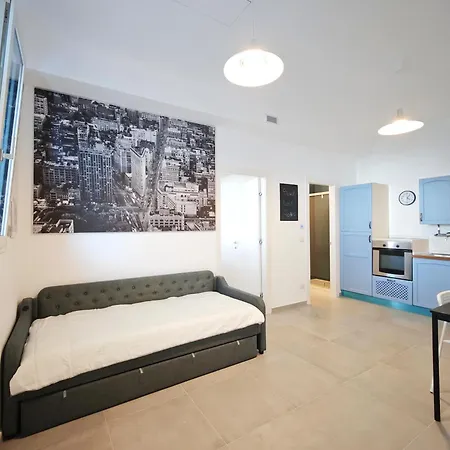 Isabelle House Apartment *