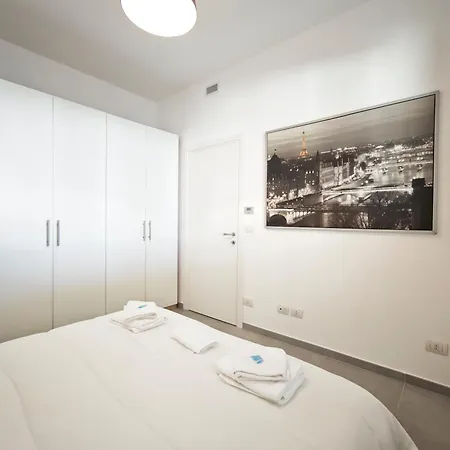 Isabelle House Apartment *