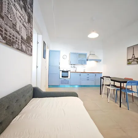Apartment Isabelle House *